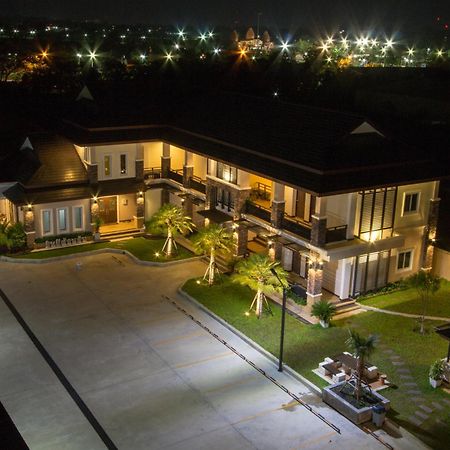 Fortune Surin Hotel Exterior photo