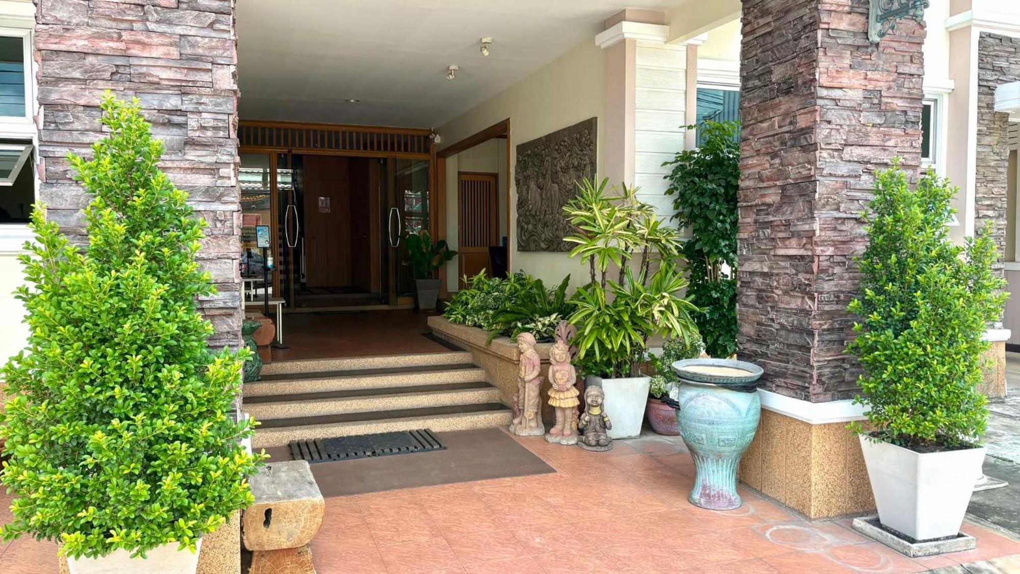 Fortune Surin Hotel Exterior photo