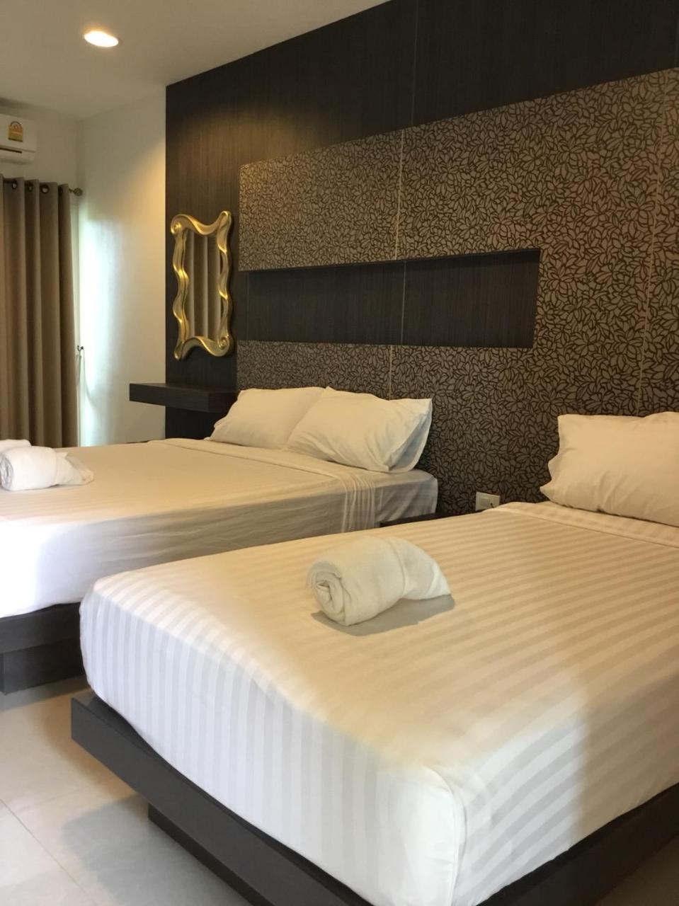 Fortune Surin Hotel Exterior photo