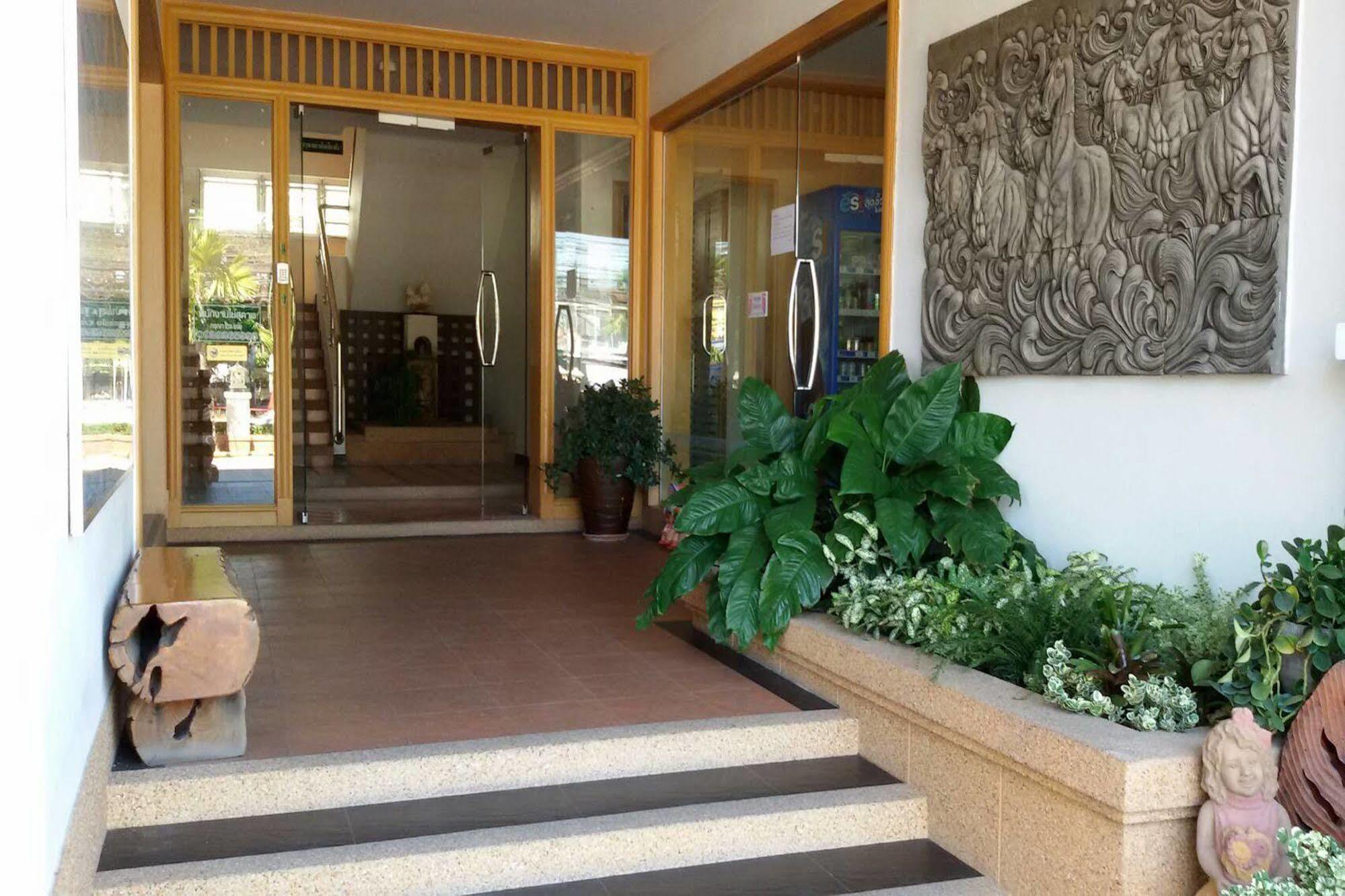 Fortune Surin Hotel Exterior photo