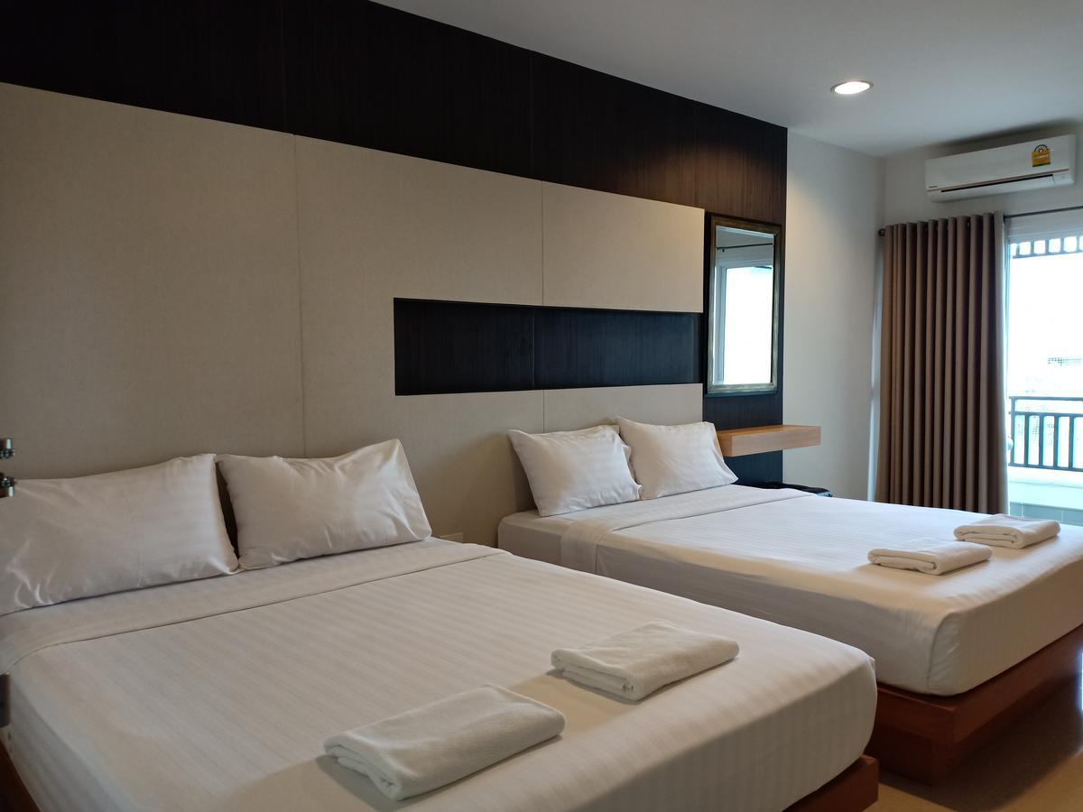 Fortune Surin Hotel Exterior photo