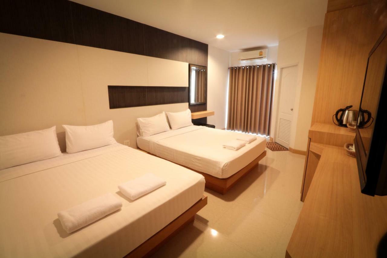 Fortune Surin Hotel Exterior photo