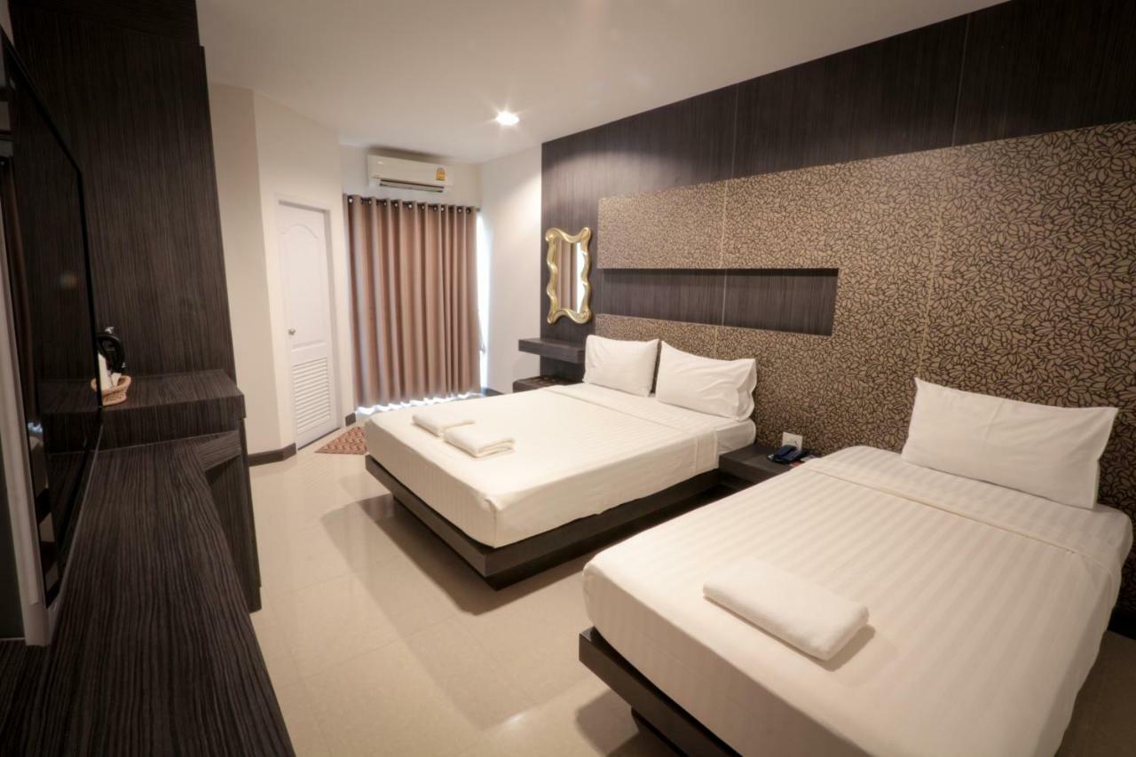 Fortune Surin Hotel Exterior photo
