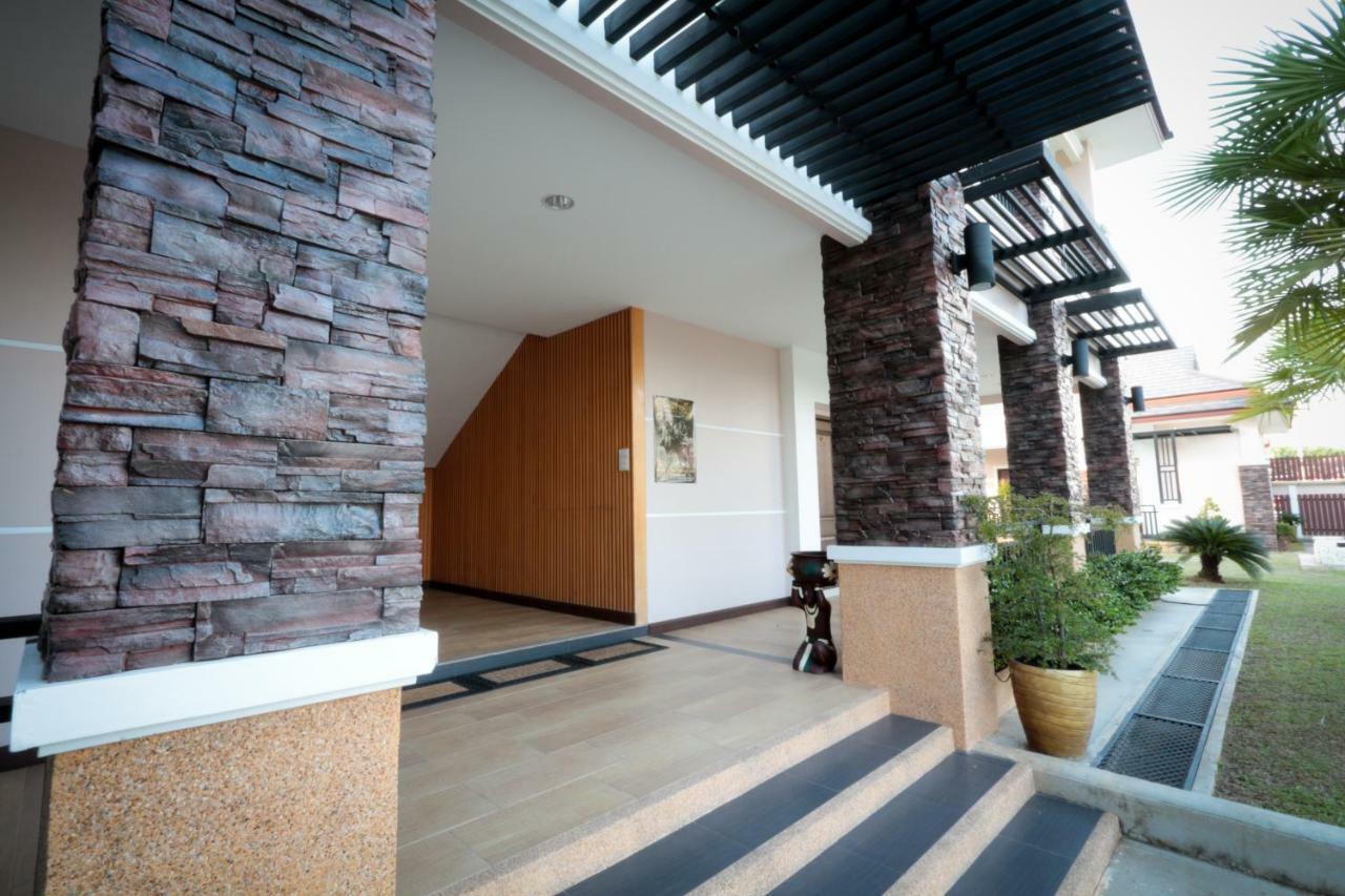 Fortune Surin Hotel Exterior photo