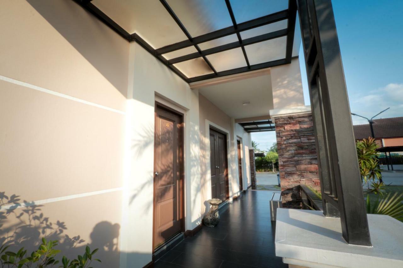 Fortune Surin Hotel Exterior photo